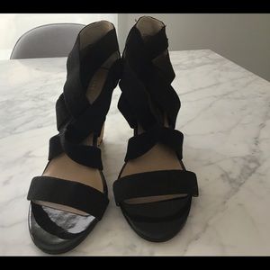 Ann Taylor black wedge, size 8.5 never worn